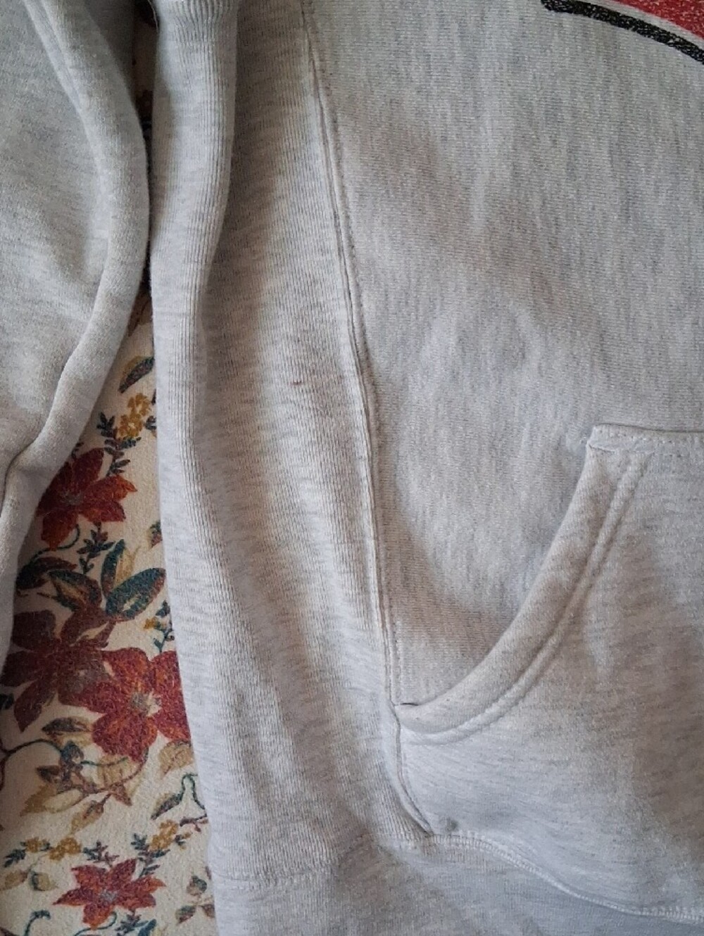 Rivalry Threads Wisconsin Light Gray Half-Zip Sweatshirt with Red Logo - Picture 4 of 7